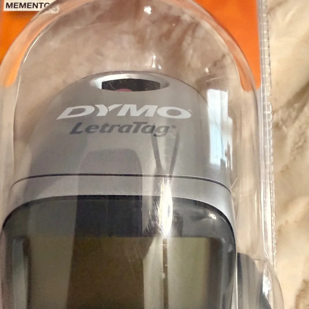 DYMO LetraTag Personal Label Maker 2006 Model with White Paper Tape